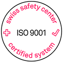 Logo circolare del Swiss Safety Center con testo rosso "ISO 9001 certified system", un simbolo di croce a sinistra e una spunta a destra.